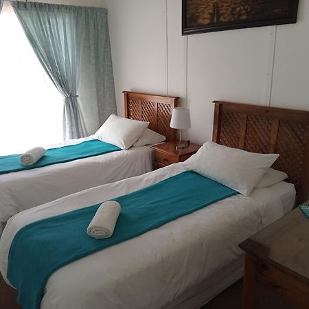 Sunrose Group Of Guesthouses Gariepdam Extérieur photo