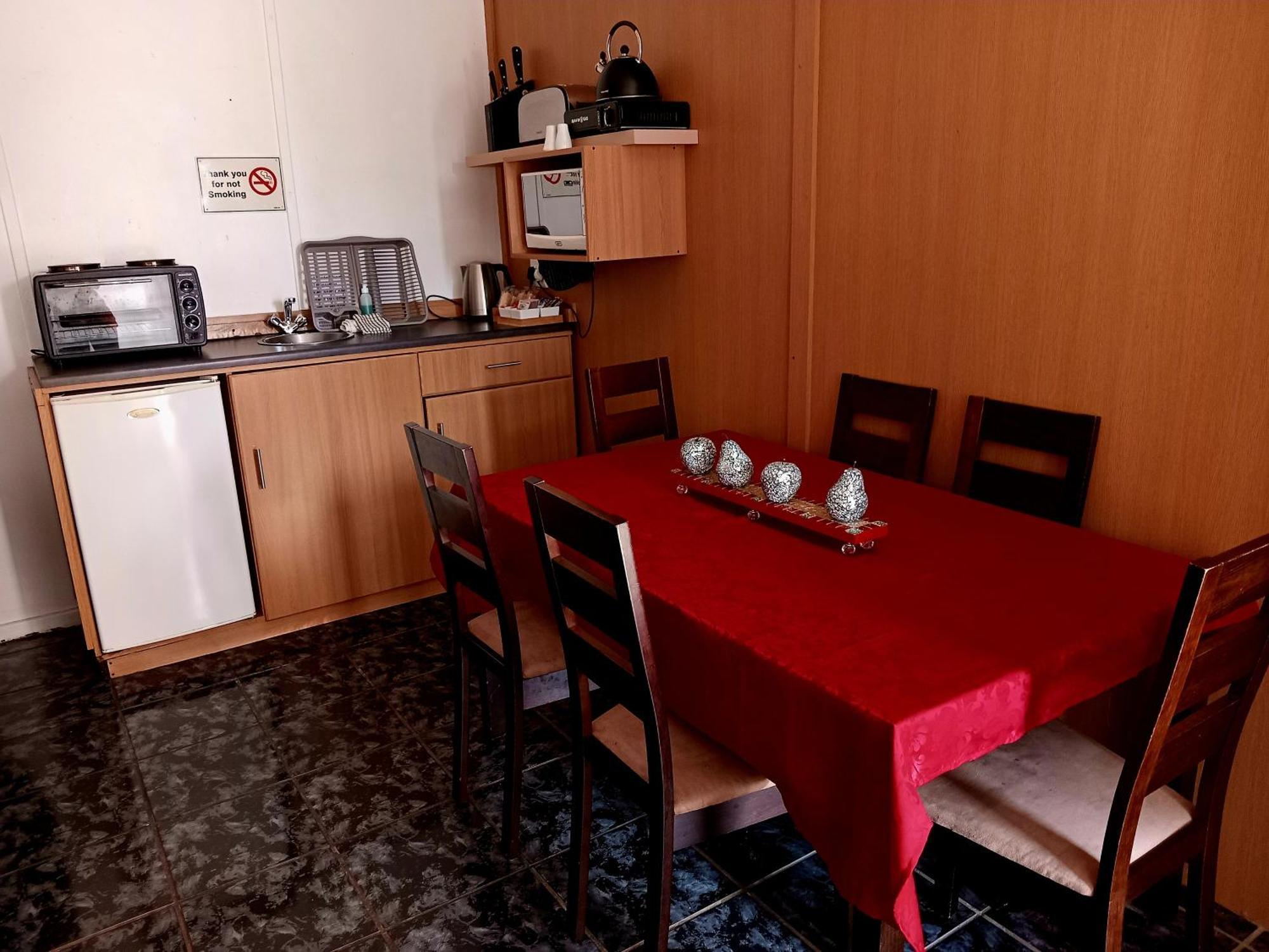 Sunrose Group Of Guesthouses Gariepdam Extérieur photo