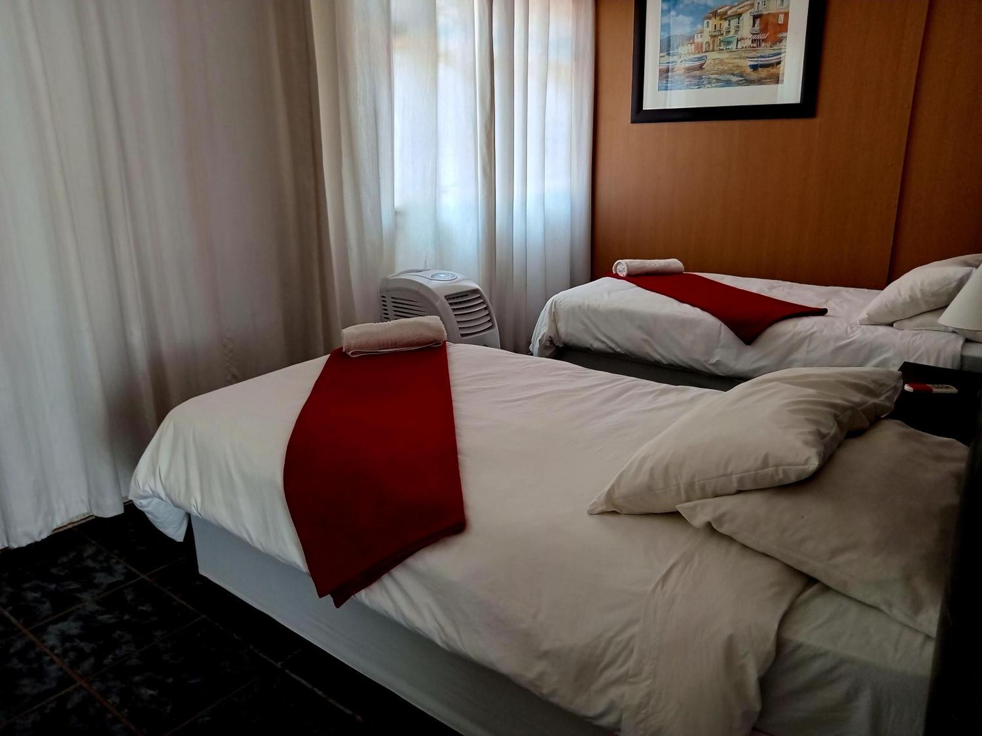 Sunrose Group Of Guesthouses Gariepdam Extérieur photo