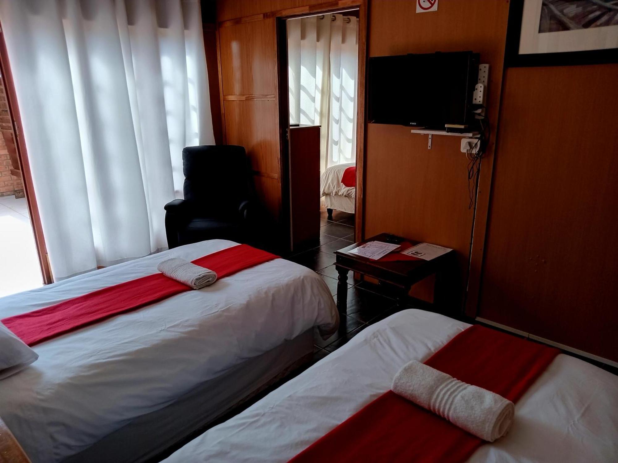 Sunrose Group Of Guesthouses Gariepdam Extérieur photo