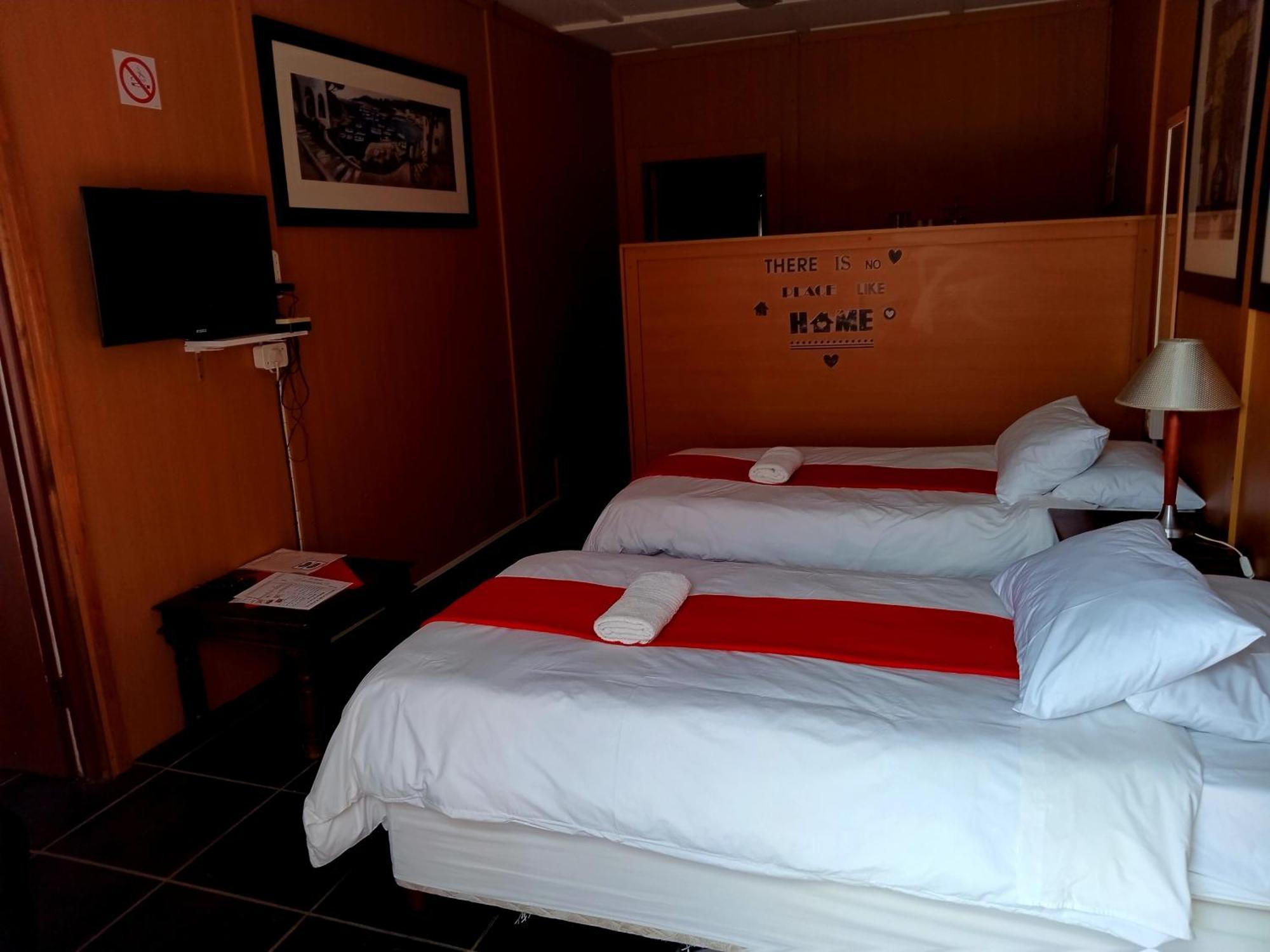 Sunrose Group Of Guesthouses Gariepdam Extérieur photo