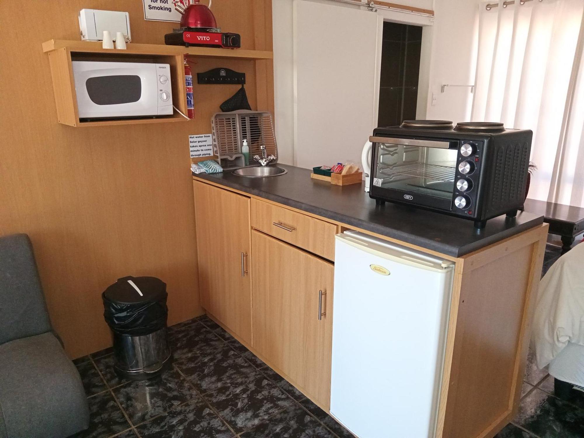 Sunrose Group Of Guesthouses Gariepdam Extérieur photo
